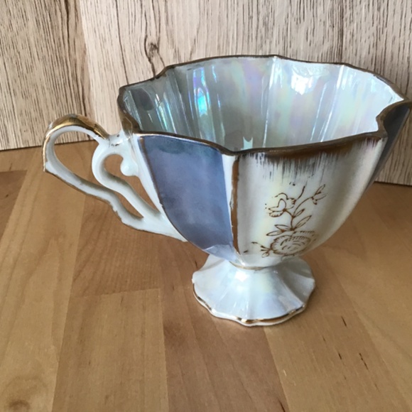 Vintage Japan Teacup and Saucer - Picture 4 of 9